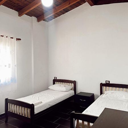 Oa'S Beach Apartment Vlore Ngoại thất bức ảnh